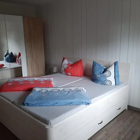 Ferienhaus Flotte Biene In Buggow Rubkow